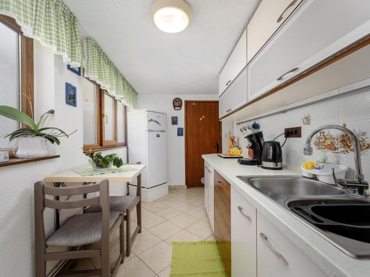 Casa Astrid By The Sea In Porec Luaran gambar