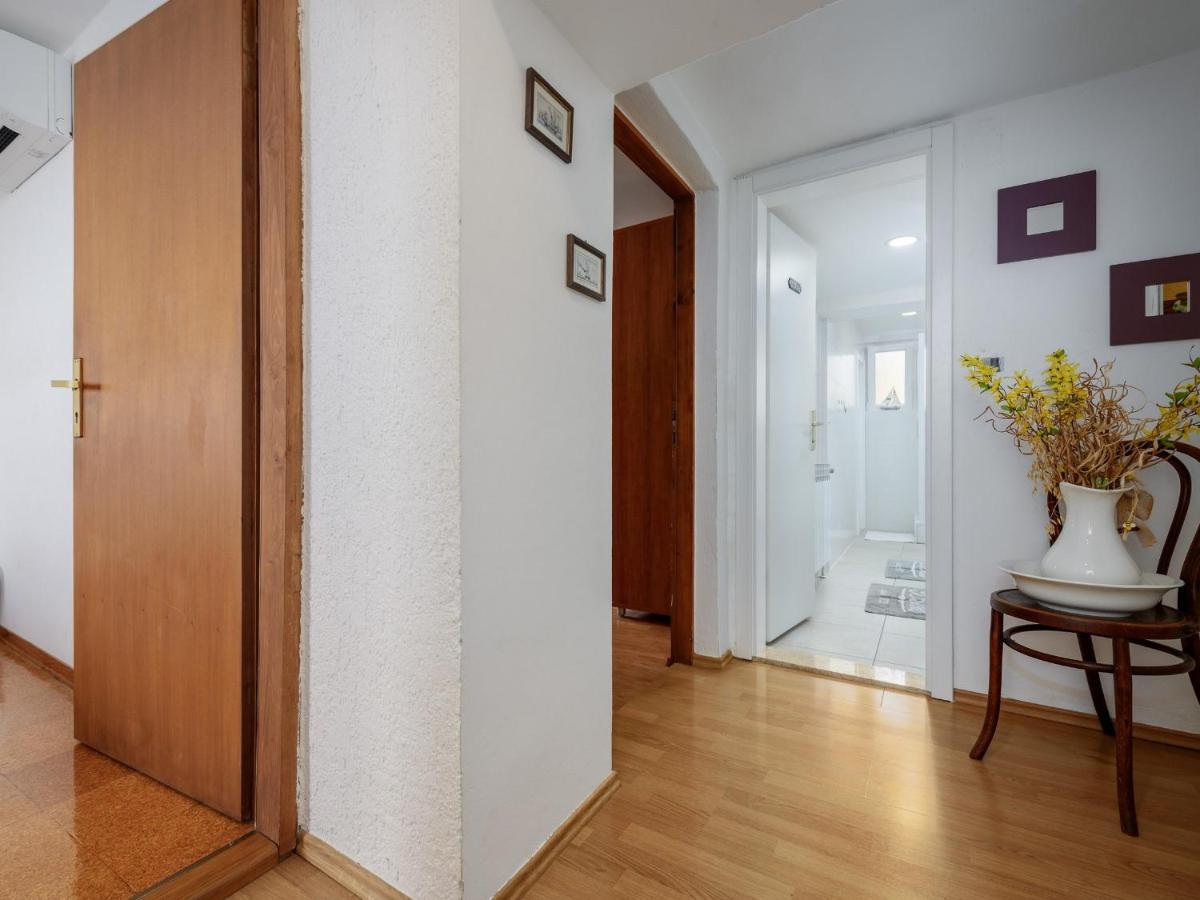 Casa Astrid By The Sea In Porec Luaran gambar